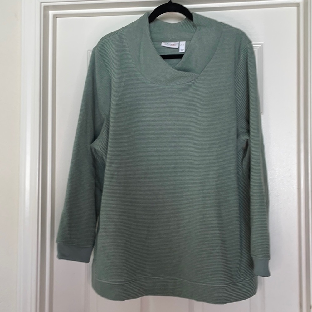 Denim&Co Women’s Sweatshirt-Light green (XL) - Like New